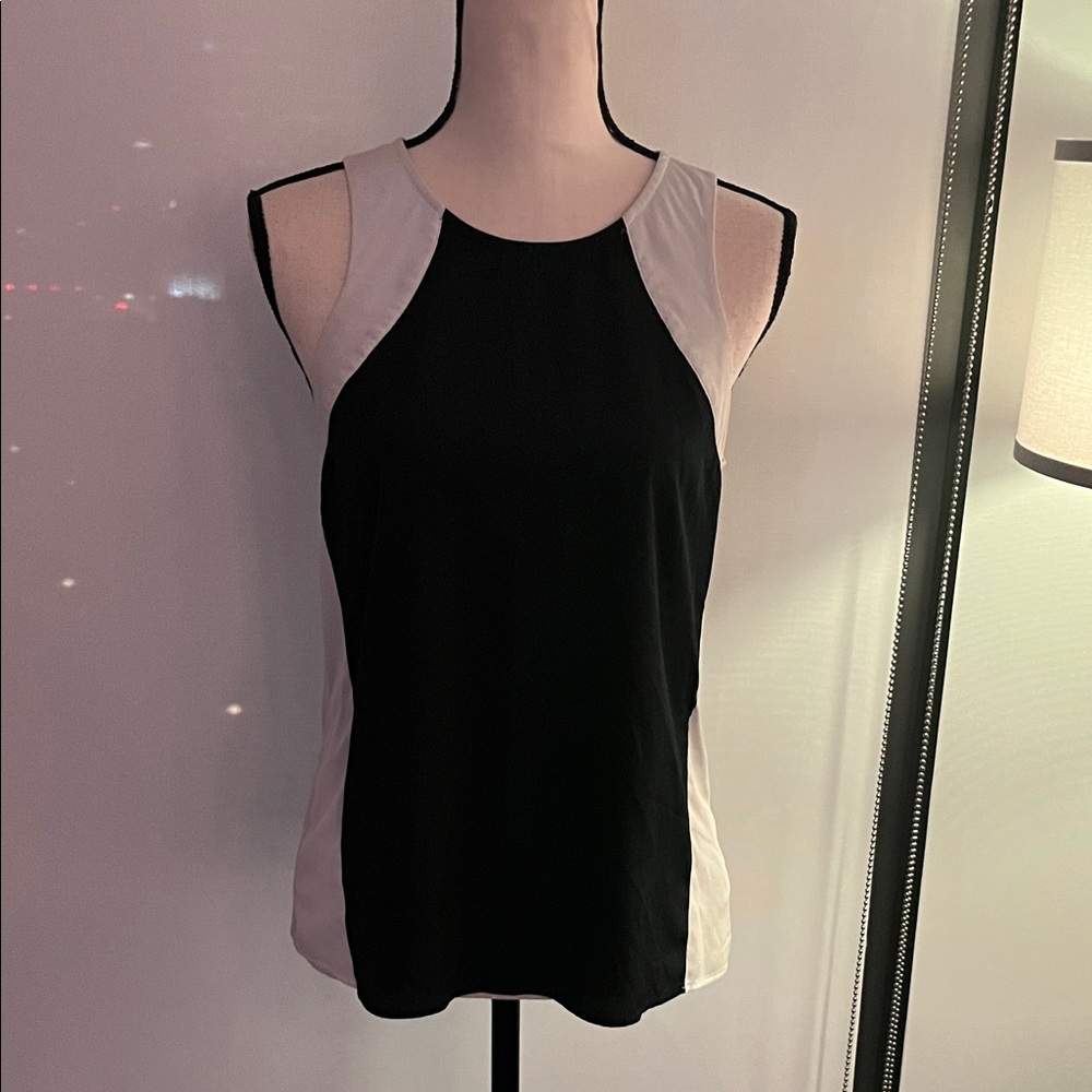 Banana Republic Black and White Blouse